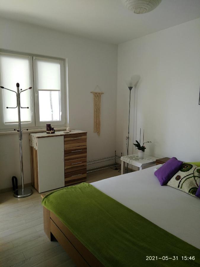 Private Pool And Sea View Apartment Omiš Kültér fotó